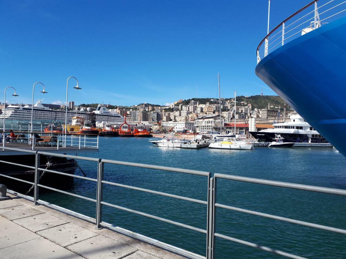 I Tetti Di Genova Grande Appartamento Exterior foto